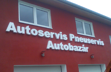 Polystyrénový nápis Autoservis, autobazár