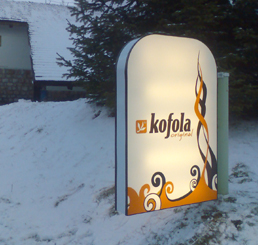 Kofola svetelná atypicka reklama na Sorožke
